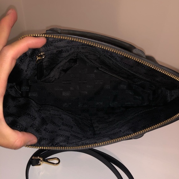 Michael Kors  Black Tote and Crossbody bag - Picture 6 of 7
